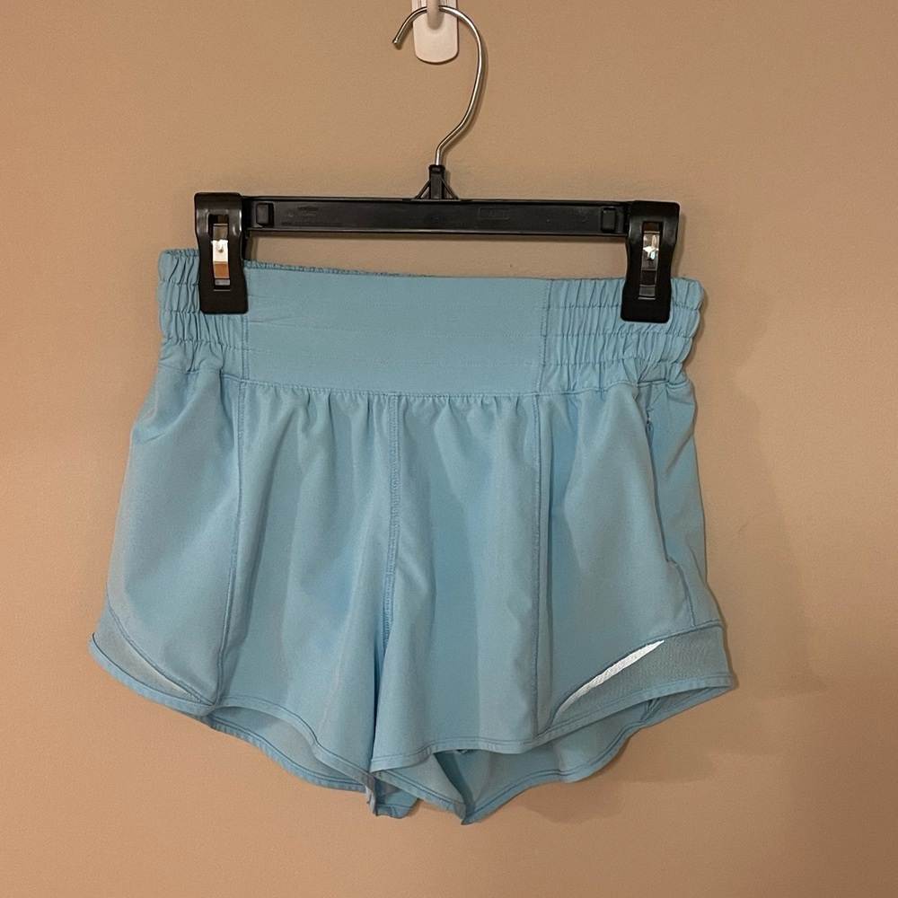 Lululemon hotty hot HR short 2.5